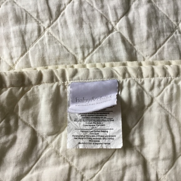Restoration hardware twin linen quilt - Picture 2 of 3